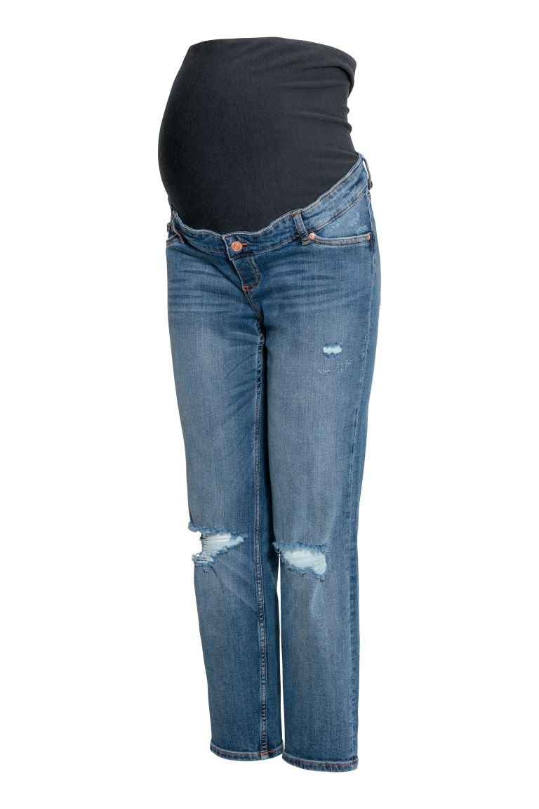 http://www.meghansmirror.com/wp-content/uploads/2019/01/Meghan-Markle-Maternity-Distressed-Jeans.jpeg