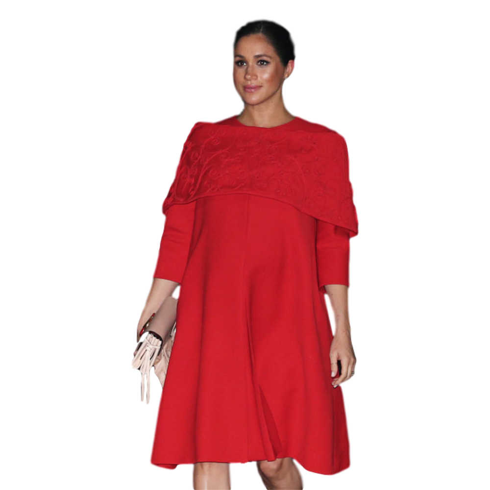Lee Fisker Sløset Valentino Bespoke Red Capelet Dress - Meghan's Mirror