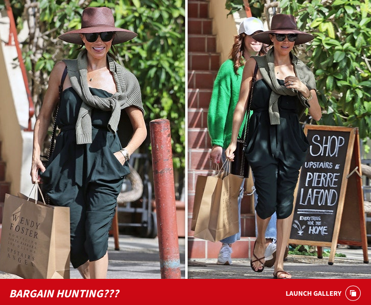 Meghan Spotted Shopping in Montecito - Meghan's Mirror